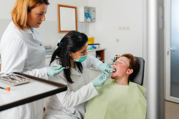 Best Dentist for Tooth Abscess  in Sidney, IL